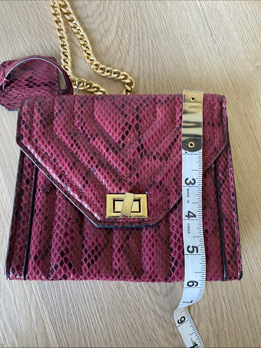 Steve Madden Burgundy Snakeskin Embossed Crossbody Bag Shoulder Purse - Picture 12 of 12